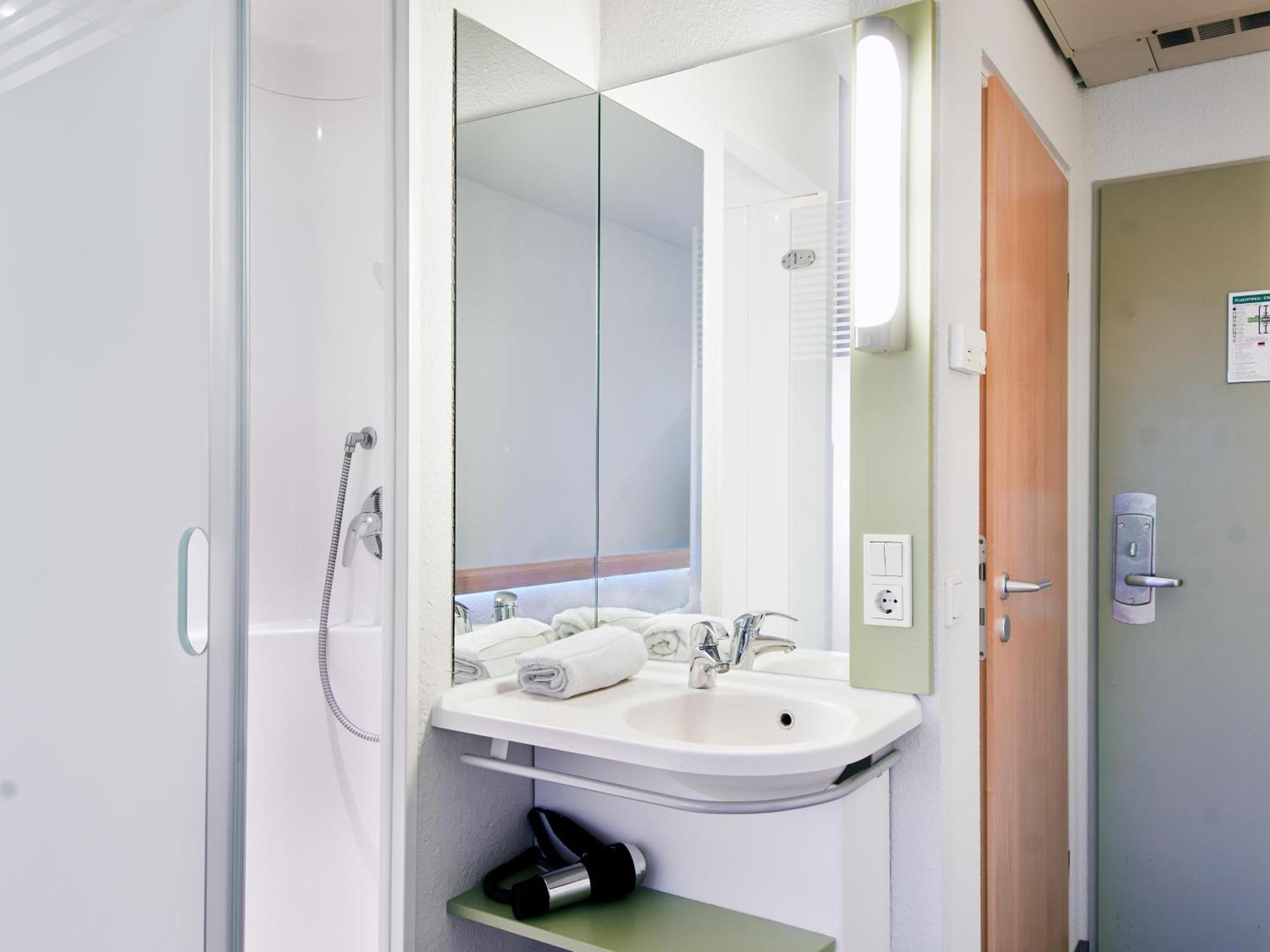 B&B Hotel Wiesbaden-Ost 외부 사진